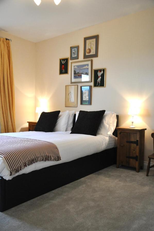 47 Wetherby Way, 3 Bedrooms, Sleeps 6, Easy Walk To Town, Parking, Self Catering, Great View ستارتفورد أبون آفون المظهر الخارجي الصورة